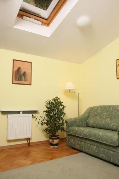 Hostel Va Bank Rzeszow Ngoại thất bức ảnh