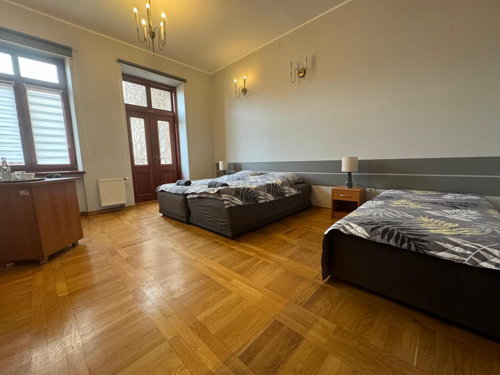 Hostel Va Bank Rzeszow Ngoại thất bức ảnh